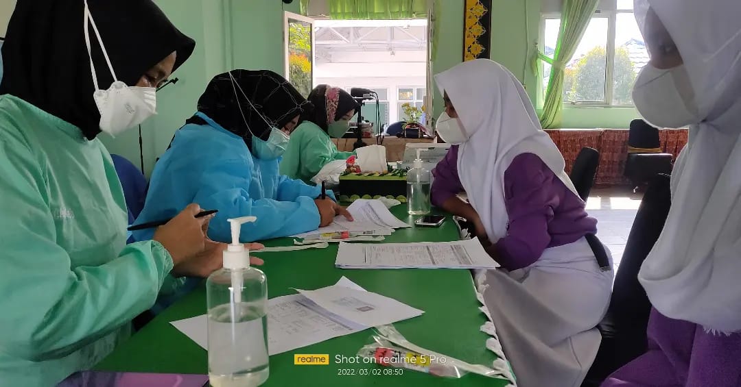 PCR Test SMANETA dari Petugas Kesehatan Puskesmas Melintang