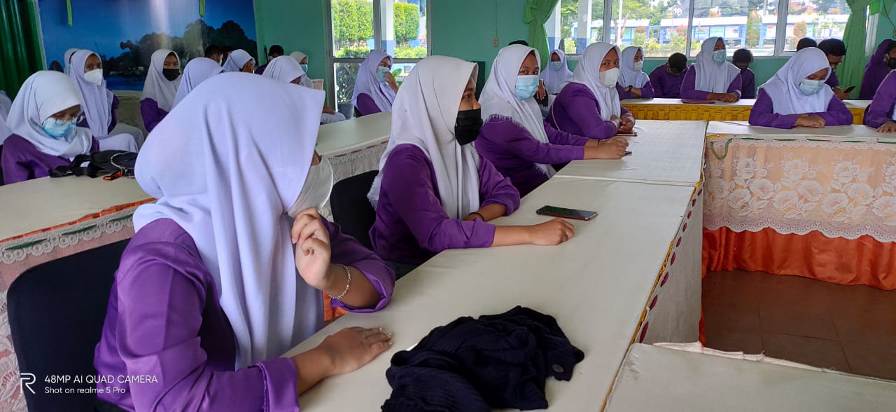 Sosialisasi Persiapan Pemebelajaran tatap muka dan sistem SeleksiMPTN 2021 dengan Siswa