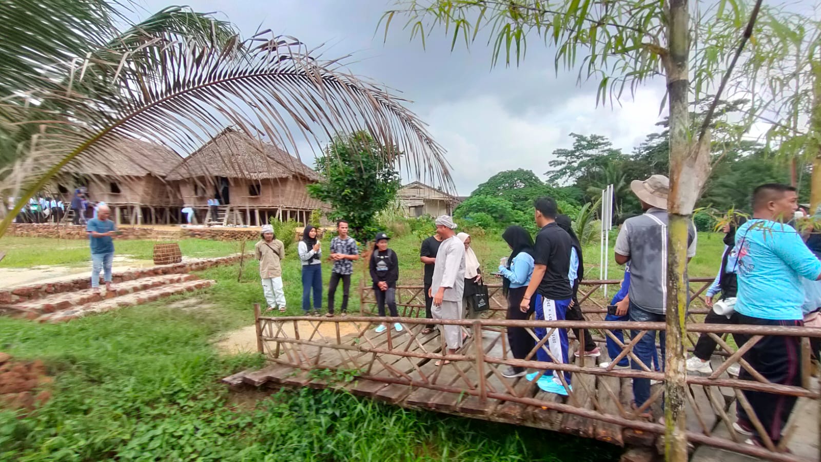 Kunjungan ke Kampung Adat Gebong Memarong