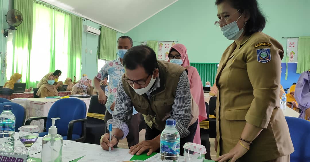 Rapat Anggaran APBN, APBD dan IPP 2021 bersama Komite sekolah dan Orang Tua Siswa