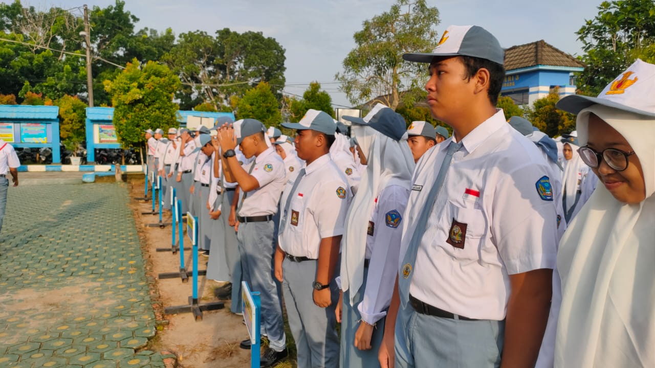 Upacara Bendera angkatan kelas 12