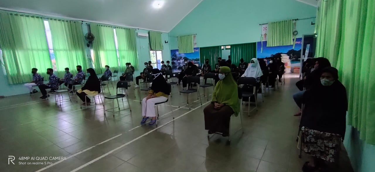 Bantuan Sosial Warga Sekolah bulan Ramadhan 1442 H