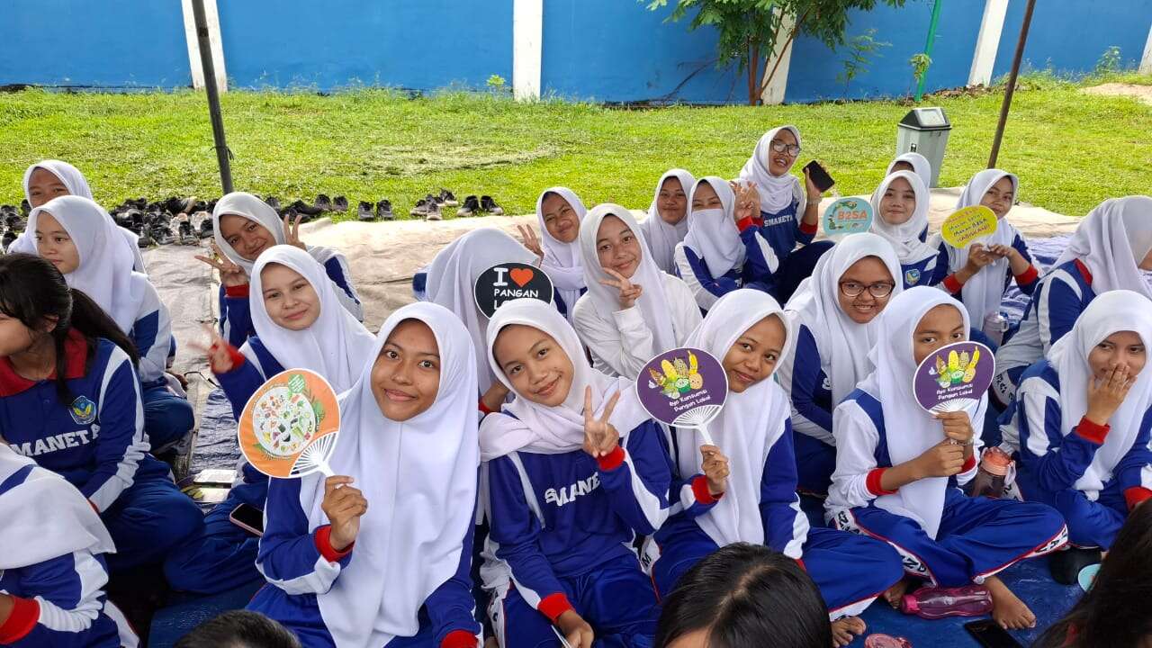 B2SA GOES TO SCHOOL